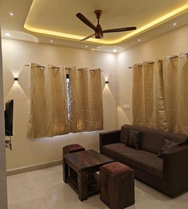 The Sharva 3 by Shiva stays with Open Air Bathtub, Close to Varca beach
