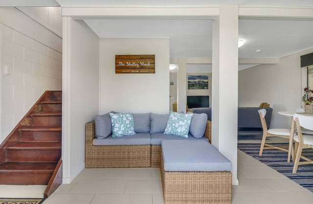 The Shelley Shack - Charm of Shelley's Beach