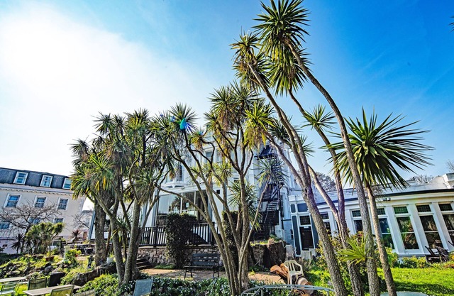 The Sherwood Palm Hotel, Torquay Beach
