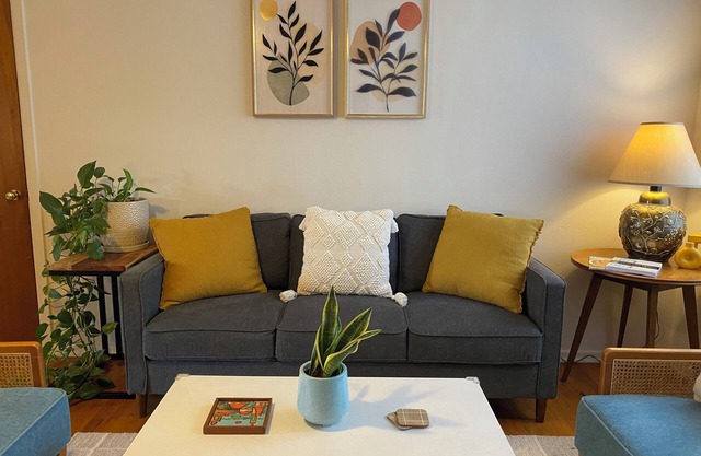 The Shira House - Perfect for a Family Stay!