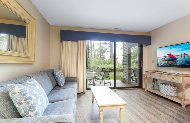 The Shores Lakeside Condo Unit 5677