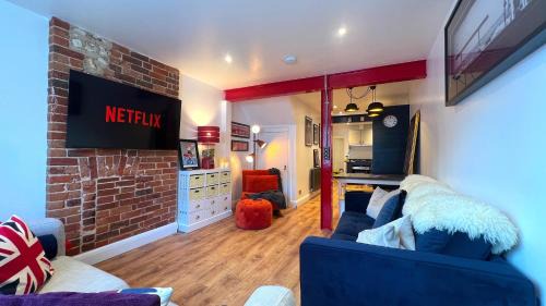 The Simms Suite