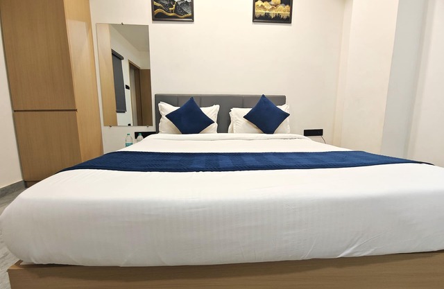 The Sky Comfort Hotel Krisha Dwarka