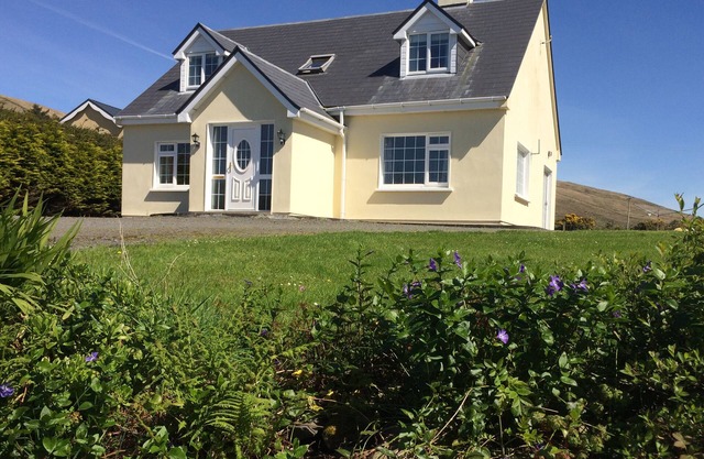 THE SLATE HOUSE, family friendly in Cahersiveen, County Kerry