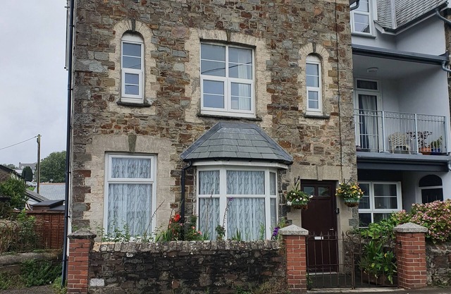 The Snug at Bay House