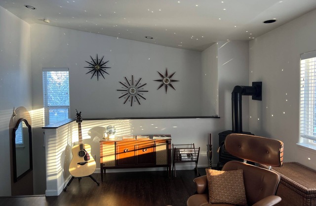 The Solar Loft near Sunriver