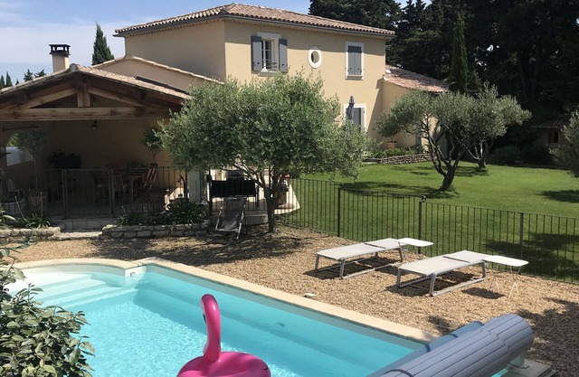 CASA EN TRANQUILA CON ENCANTO
