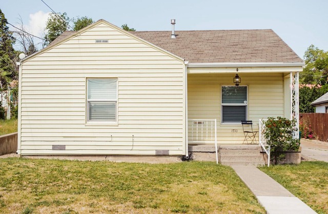 The Stardust Cottage Near Downtown Klamath Falls