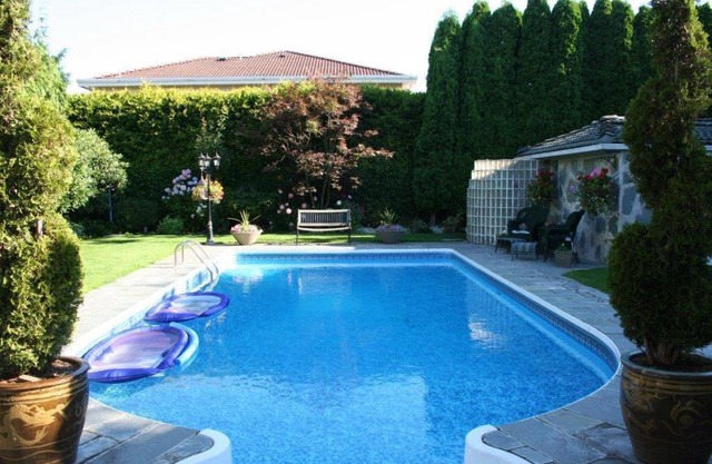 The Stone Hedge Bed and Breakfast