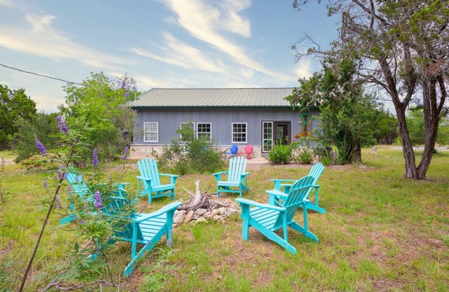 Sugar Shack- A Sweet Hill Country Cabin