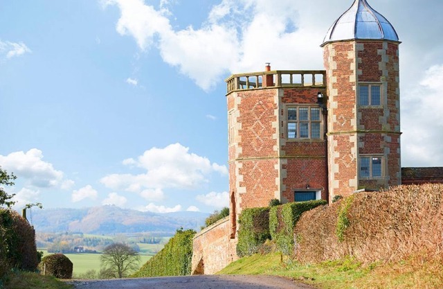 The Summer House, es un impresionante retiro histórico para parejas, en Raby Estate,