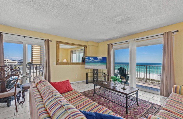 The Summit PCB 532 ** 2 Bed, 2 Bath ** East Corner Beachfront