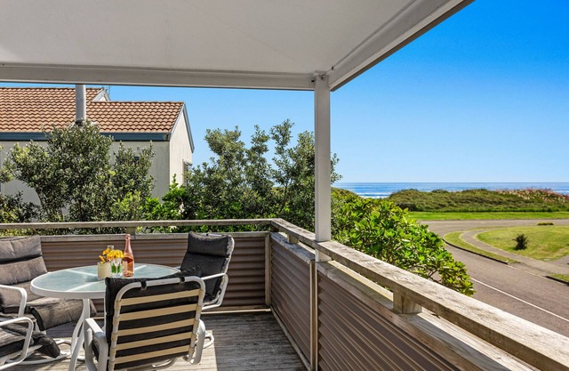 The Sun Capsule - Ohope Beach Holiday Home