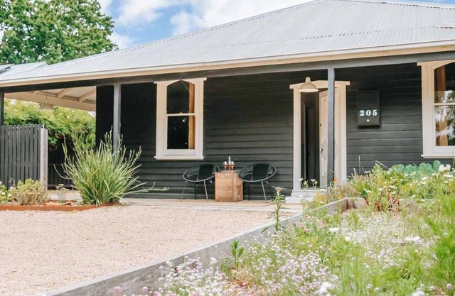 The Sunday School | Timeless Cottage | Wine Region