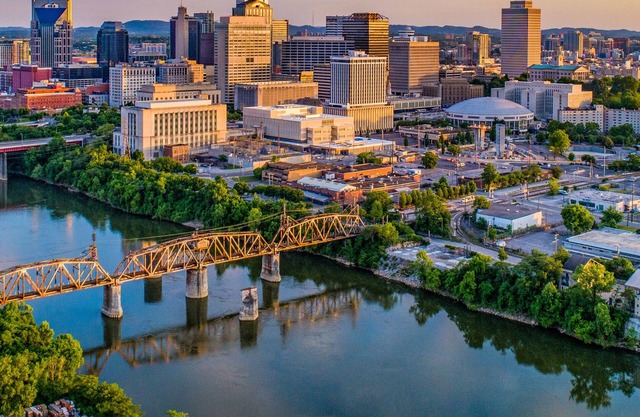 The Sunny Side Up - Only 5 Minutes from Downtown