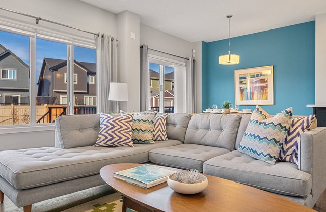 The Sunset - 3 BR. Close to the Rocky Mountains!