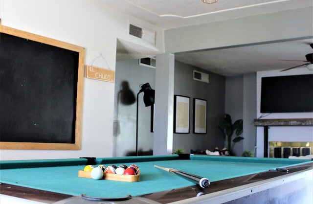 This house is a 4 bedroom(s), 2 bathrooms, located in El Paso, TX.