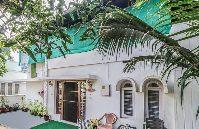 Casa independiente de 3 dormitorios, salón y cocina, todas las habitaciones tienen baño adjunto