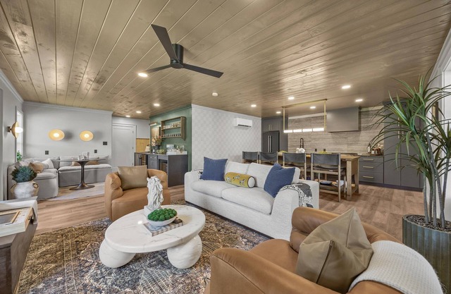 The Trout House, Mountain Retreat | Tellico Plains – Stylish 2BR/2BA Escape for 6 by Design Center D