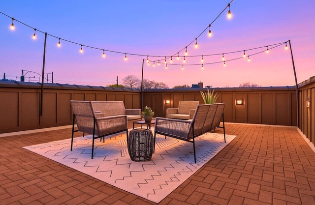 The Ultimate Double Rooftop Deck w/ Skyline Views