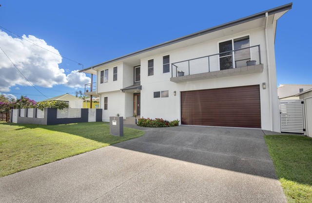 Location at Harrington, is the property that you need to relax in.