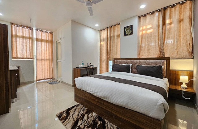 The Umen Hotel Sector 49