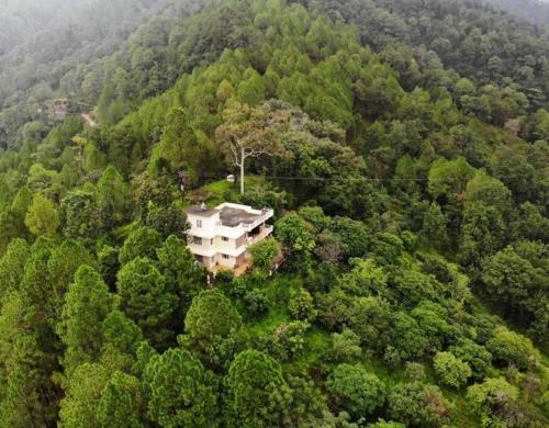 The Umri Lansdowne, 4-bedroom homestay