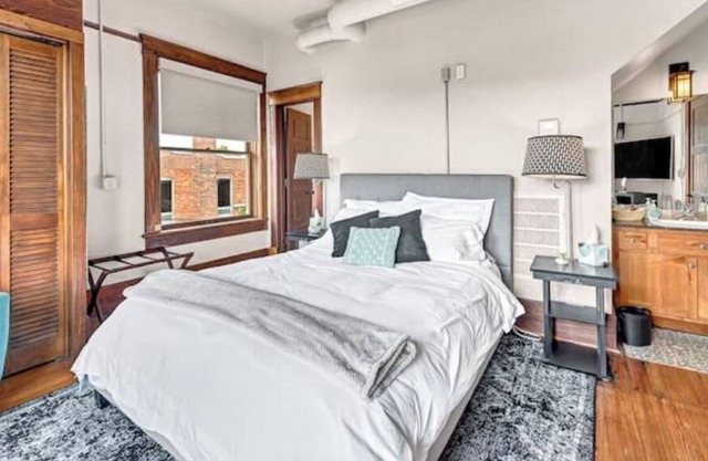 The Uptown Suite @ the Historic Connely Harrington
