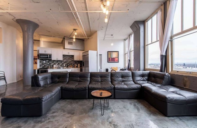 Downtown Louisville 2BR Condo with Amazing View