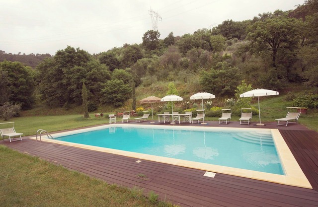The Valley Farmhouse : Mansión con piscina privada inmerso en el verde