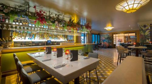 The Victoria Hotel