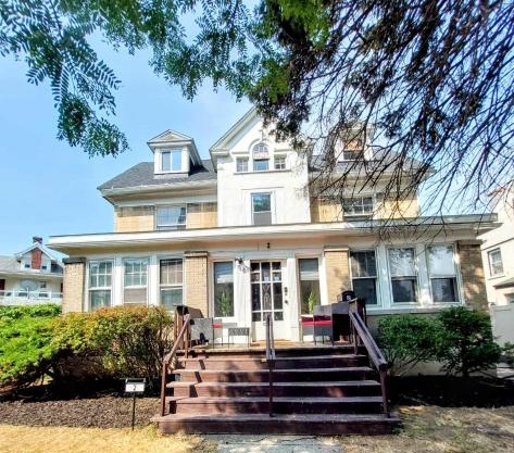 The Victorian House