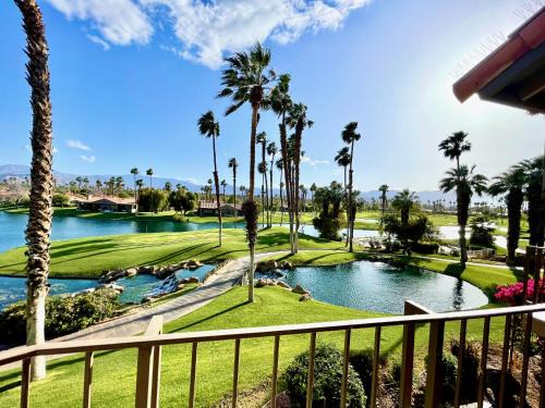 The View! Palm Desert Country Club Villa