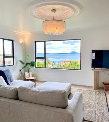 The Views - Omokoroa