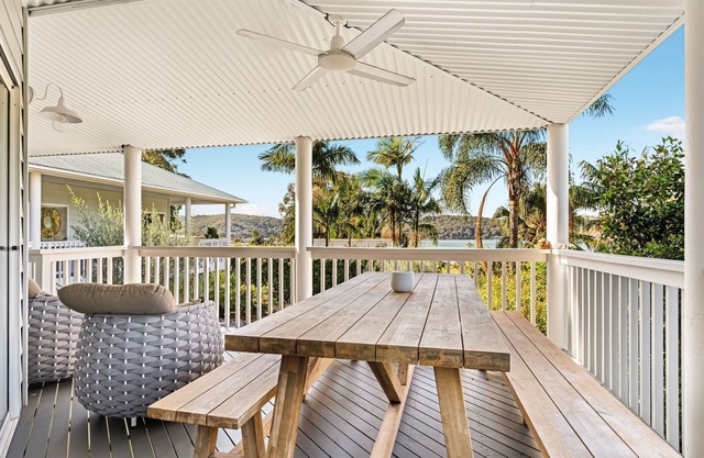 The Wagstaffe Escape is a private granny flat condo is the perfect accommodation for couples or sing