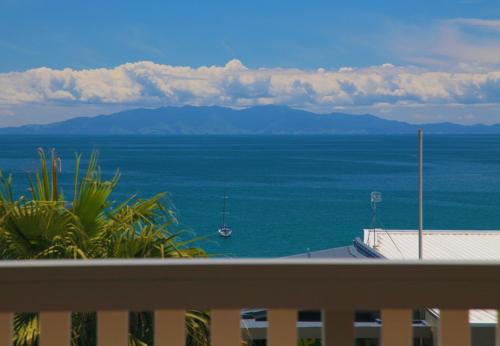 THE WAIHEKE PAD - in the heart of Oneroa! - Be My Guest Waiheke