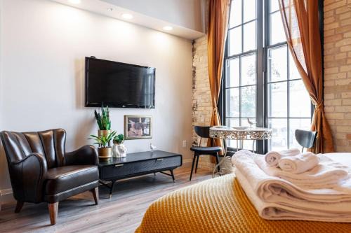 The Wallace Suite - Stratford
