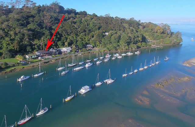Un apartamento privado a orillas del estuario de Weiti