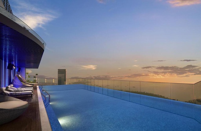 The Watson Premium HaLong Hotel