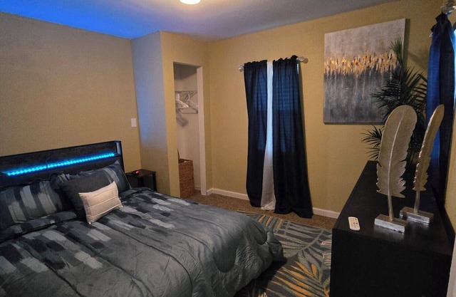 The Wave is private, cozy, comfortable and super chill!!..