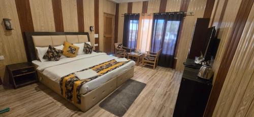 The White Yak Hotel