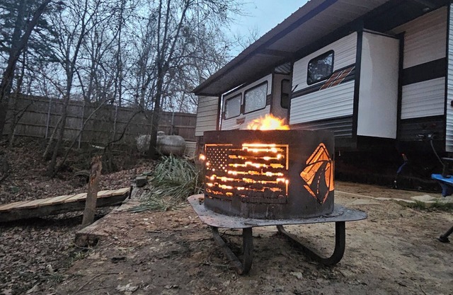 The Wildwood of Beaver Creek - Cozy 2 Bedroom RV w/ WiFi, Septic, and more!