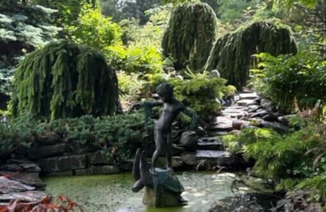 The Wind in the Willows - Luxury Lakefront Oasis