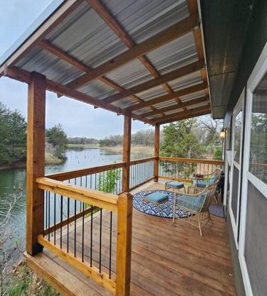 The Wren's Nest Lake Cottage