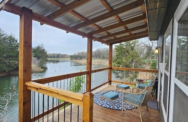 Cottage on Private Lake - Guthrie