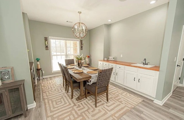 Spacious 4-bedroom house in awesome Montgomery, AL