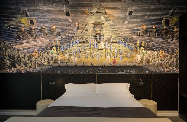 Theatrum Rooms and Apartments