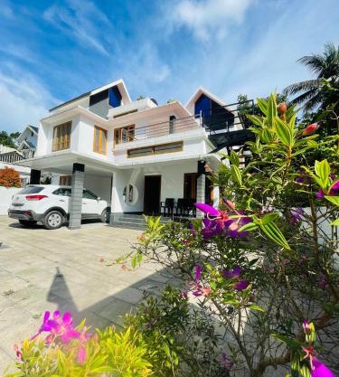 Thekkady Premium Villa