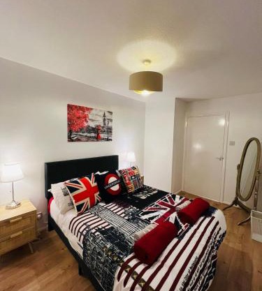 Thematic London Apartment in Holloway