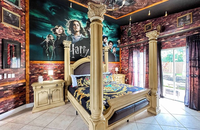 Themed house with private Game Room and Pool 23931